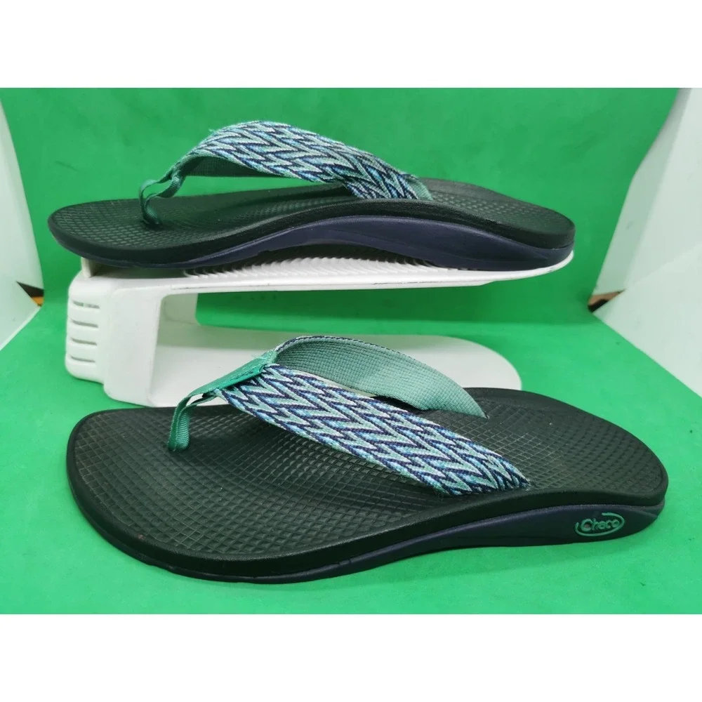 Chaco Thong Sandals Womens Size 8 Slip On Nylon Strap Recreational Beach Slipper